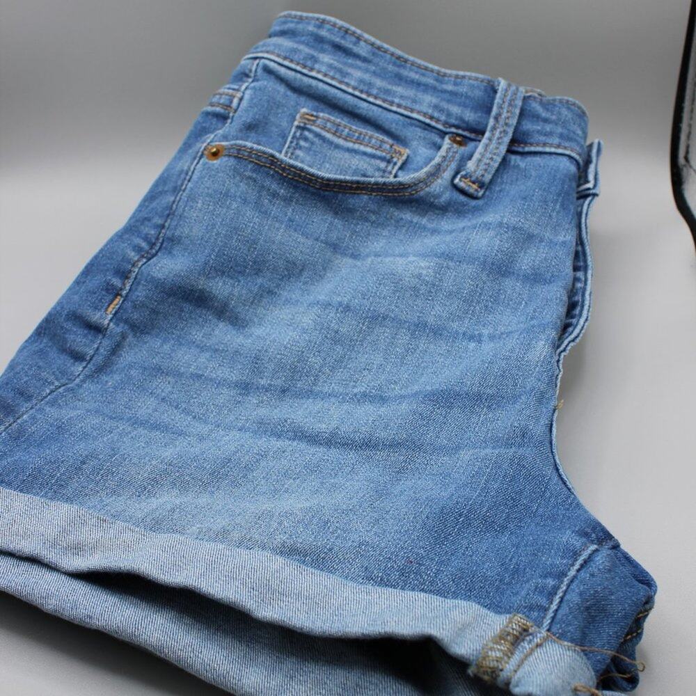 Universal Thread Buttonfly High Rise Midi Jean Sh… - image 6